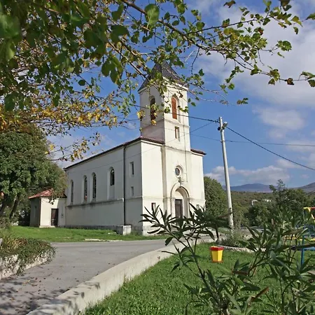Nevita Villa *